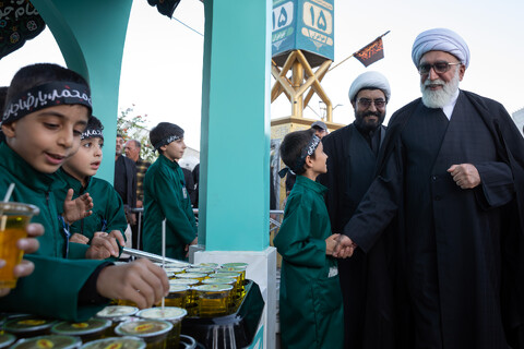 تصاویر/ بازدید تولیت آستان قدس رضوی از مواکب خدمت‌رسان دهه آخر صفر