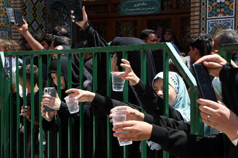 تصاویر/  حال و هوای حرم حضرت معصومه (س) در روز رحلت پیامبر(ص) و شهادت امام مجتبی (ع)