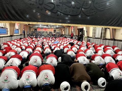 تصاویر / مراسم عزاداری داوطلبان سازمان جوانان جمعیت هلال احمر