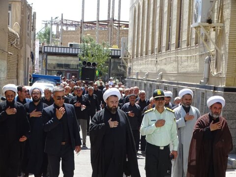 تصاویر/ عزاداری خیابانی مردم چهاربرج در سالروز ارتحال نبی مکرم اسلام