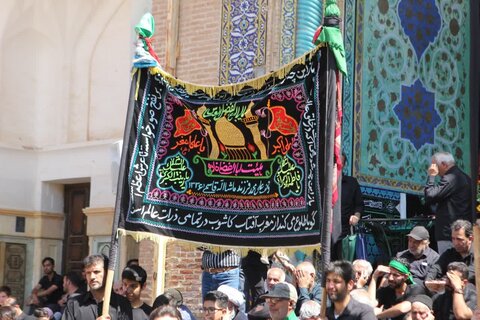 تصاویرسوگواره رحلت پیامبر اعظم(ص) و شهادت امام حسن مجتبی(ع) در صحن آستان مقدس حضرت سلطانعلی(ع)