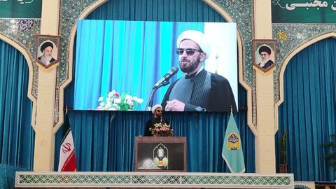 تصاویر/ اقامه نماز جمعه شهربابک