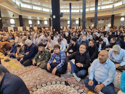 تصاویر/اقامه نماز جمعه در ایلام