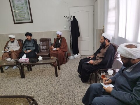 تصاویر/جلسه شورای تهذیب مدرسه علمیه امام باقر (ع) شهرستان کامیاران