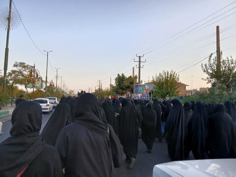 تصاویر/حضور کادر موسسه آموزش عالی ریحانه الرسول ساوه در کاروان غم