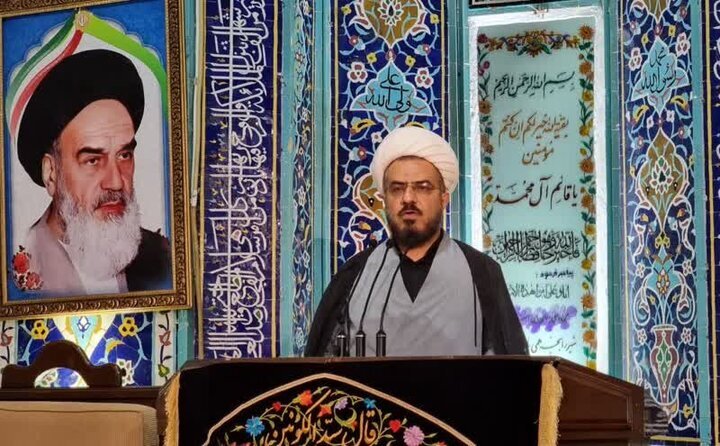 احزاب سیاسی در خدمت نظام و ملت باشند