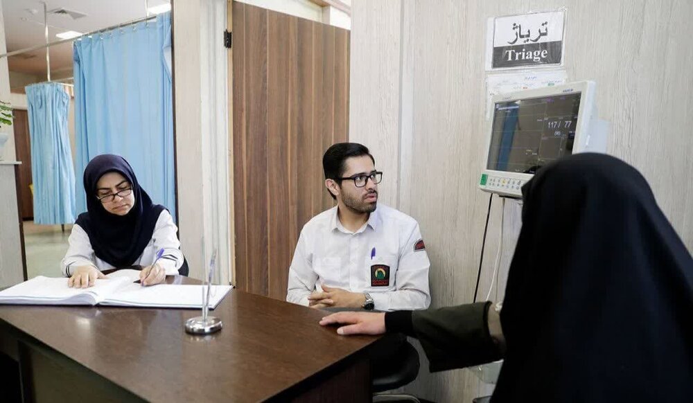 اعزام کادر درمانی سمنان به مشهد مقدس برای خدمت به زائران