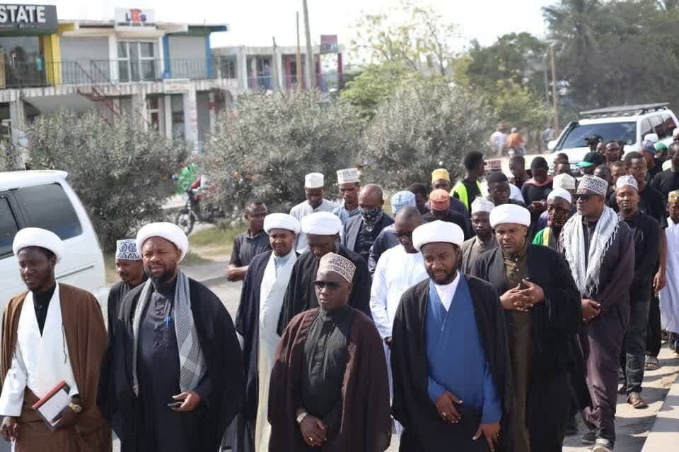 Picha / matembezi ya amani ya kumbukumbu ya kifo cha Mtume Muhammad (saw) yafanyika nchini Tanzania