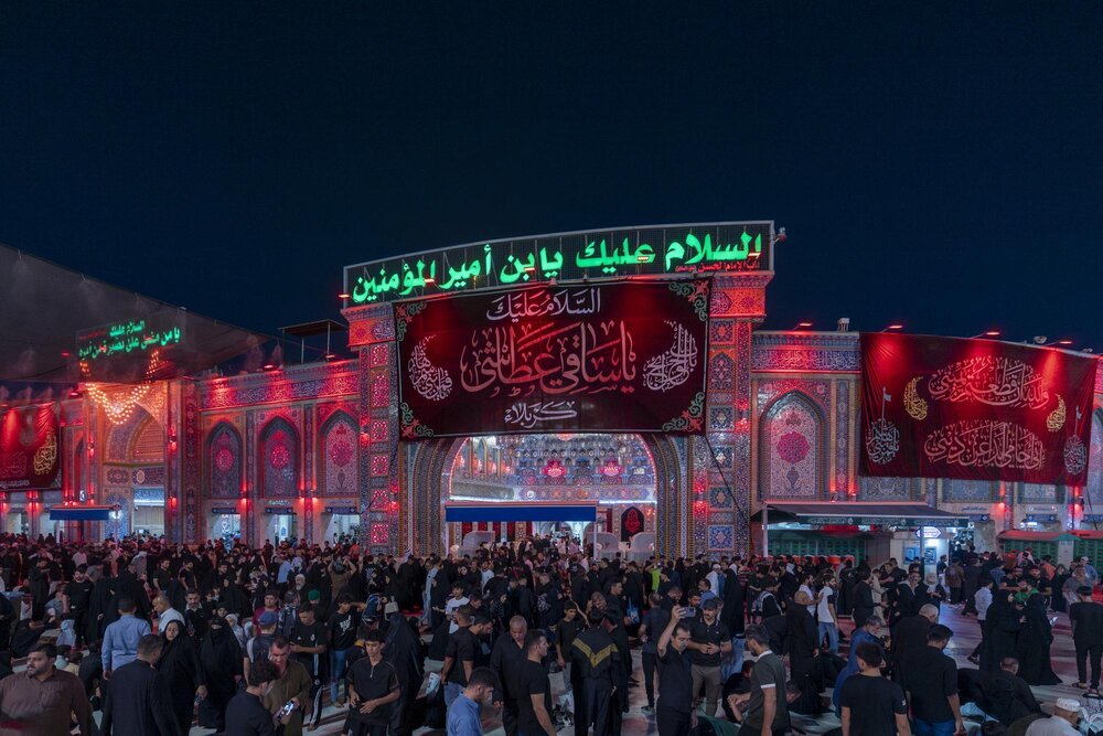 हज़रत रसूल अल्लाह स.ल.व.की वफात और हजरत इमाम हसन अ.स. की शहादत के मौके पर शाबे जुमेरात कर्बला में नूरानी माहौल