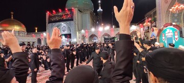 فیلم| عزاداری سنتی هیئات تبریزی در حرم رضوی