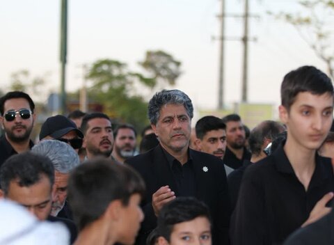 تصاویر/حرکت کاروان عزاداری روز رحلت رسول اکرم (ص)و شهادت امام حسن مجتبی (ع)در ساوه