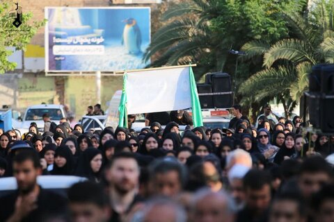 تصاویر/حرکت کاروان عزاداری روز رحلت رسول اکرم (ص)و شهادت امام حسن مجتبی (ع)در ساوه