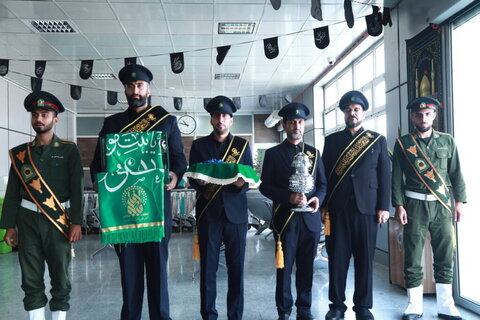 بدرقه زائران مشهدالرضا(ع) توسط خادمان حرم حضرت معصومه(س)