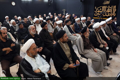 Photos/Cérémonie de deuil à l'occasion du décès du Prophète (PSL) et du martyre de l'Imam Mojtabi (PSL) au domicile des autorités religieuses.
