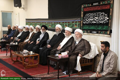 Photos/Cérémonie de deuil à l'occasion du décès du Prophète (PSL) et du martyre de l'Imam Mojtabi (PSL) au domicile des autorités religieuses.