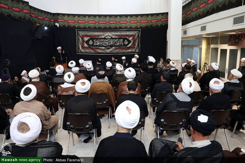 Photos/Cérémonie de deuil à l'occasion du décès du Prophète (PSL) et du martyre de l'Imam Mojtabi (PSL) au domicile des autorités religieuses.