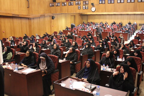 تصاویر/ نشست معاون رئیس جمهور با بانوان فرهیخته کرمان