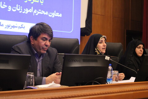 تصاویر/ نشست معاون رئیس جمهور با بانوان فرهیخته کرمان