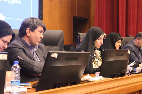 تصاویر/ نشست معاون رئیس جمهور با بانوان فرهیخته کرمان