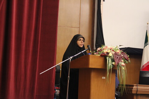 تصاویر/ نشست معاون رئیس جمهور با بانوان فرهیخته کرمان