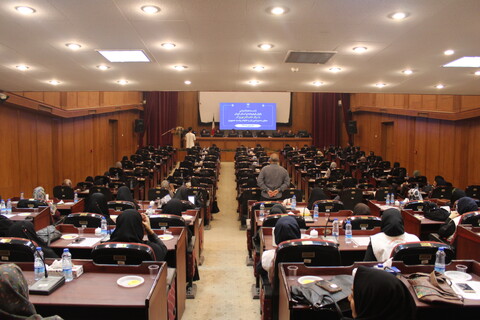 تصاویر/ نشست معاون رئیس جمهور با بانوان فرهیخته کرمان