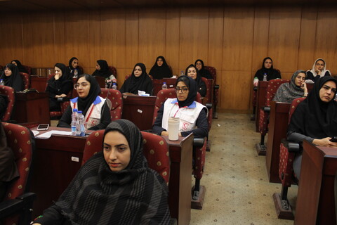 تصاویر/ نشست معاون رئیس جمهور با بانوان فرهیخته کرمان