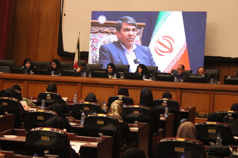 تصاویر/ نشست معاون رئیس جمهور با بانوان فرهیخته کرمان