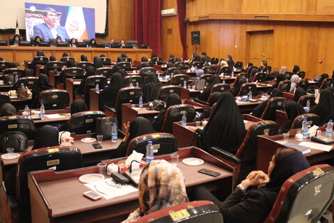 تصاویر/ نشست معاون رئیس جمهور با بانوان فرهیخته کرمان