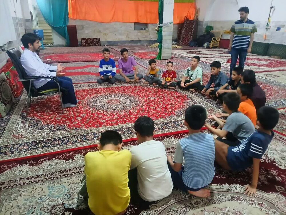 مسجدی که کانون حل مشکلات مردم است؛ از برگزاری جشن ازدواج تا صلح و سازش