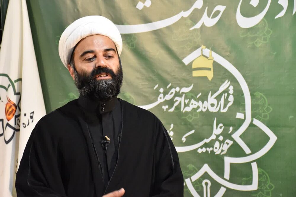 فعالیت قرارگاه دهه آخر صفر در خدمت‌رسانی به زائران، الگویی منسجم است