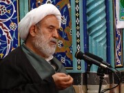 इमाम मासूम अ.स.; दुश्मन के अधीन नहीं रह सकता।हुज्जतुल इस्लाम हुसैम अंसारियान