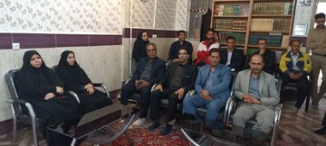 تصاویر دیدار مدیران دلفان با امام جمعه شهرستان