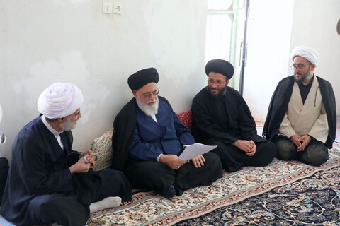 تصاویر روز اول برگزاری دوره میثاق طلبگی حوزه علمیه استان یزد