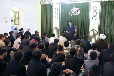 تصاویر روز اول برگزاری دوره میثاق طلبگی حوزه علمیه استان یزد