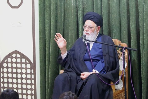 تصاویر روز اول برگزاری دوره میثاق طلبگی حوزه علمیه استان یزد