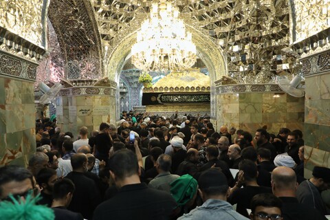 تصاویر/ حال و هوای حرم حضرت معصومه (س) در شب شهادت امام رضا (ع)