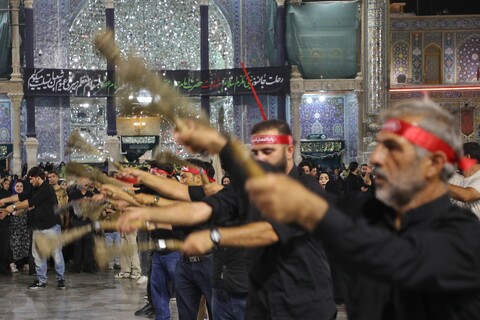 تصاویر/ حال و هوای حرم حضرت معصومه (س) در شب شهادت امام رضا (ع)