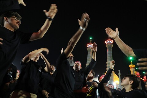 تصاویر/ حال و هوای حرم حضرت معصومه (س) در شب شهادت امام رضا (ع)