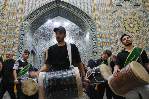 تصاویر/ حال و هوای حرم حضرت معصومه (س) در شب شهادت امام رضا (ع)