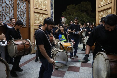 تصاویر/ حال و هوای حرم حضرت معصومه (س) در شب شهادت امام رضا (ع)