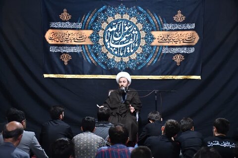 تصاویر/ مراسم شب شهادت امام رضا (ع) در شهرستان خوی