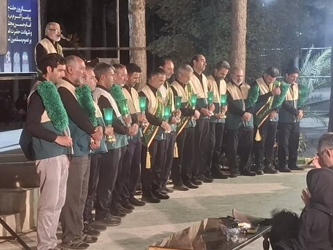 تصاویر/ سوگواری شامگاه شهادت حضرت امام رضا(ع) در چایخانه امام رضا(ع) آران و بیدگل