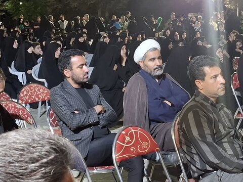 تصاویر/ سوگواری شامگاه شهادت حضرت امام رضا(ع) در چایخانه امام رضا(ع) آران و بیدگل