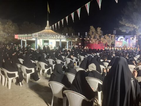 تصاویر/ سوگواری شامگاه شهادت حضرت امام رضا(ع) در چایخانه امام رضا(ع) آران و بیدگل