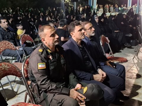 تصاویر/ سوگواری شامگاه شهادت حضرت امام رضا(ع) در چایخانه امام رضا(ع) آران و بیدگل