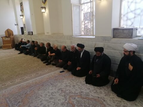 تصاویر/ روضه‌خوانی رحلت پیامبر اسلام حضرت محمد(ص)، شهادت  امام حسن مجتبی(ع) و امام رضا(ع) با حضور امام جمعه کاشان