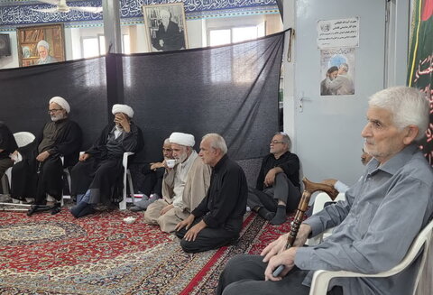 تصاویر/ روضه‌خوانی رحلت پیامبر اسلام حضرت محمد(ص)، شهادت  امام حسن مجتبی(ع) و امام رضا(ع) با حضور امام جمعه کاشان