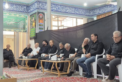 تصاویر/ روضه‌خوانی رحلت پیامبر اسلام حضرت محمد(ص)، شهادت  امام حسن مجتبی(ع) و امام رضا(ع) با حضور امام جمعه کاشان