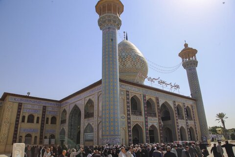 تصاویر| آیین تشییع پیکر شهید حاج منصور لطفی در حرم مطهر سیدعلاالدین حسین(ع) برگزار شد