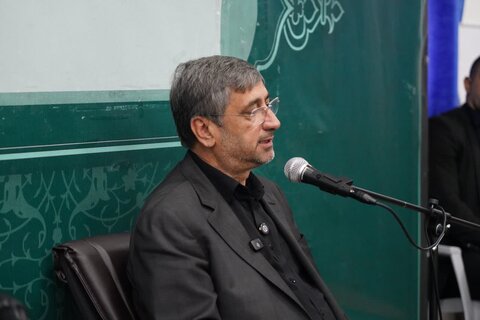 تصاویر دیدار مدیران دستگاه های اجرایی با نماینده ولی فقیه در لرستان